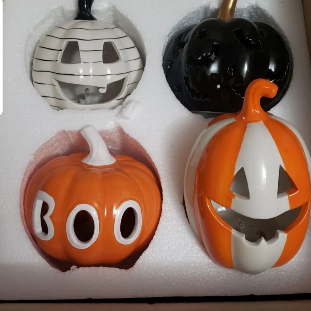 Target Pre-Lit Ceramic Pumpkins 4ct